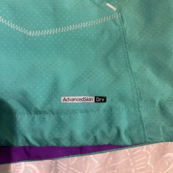 Ski Jacket - Picture 4 of 4